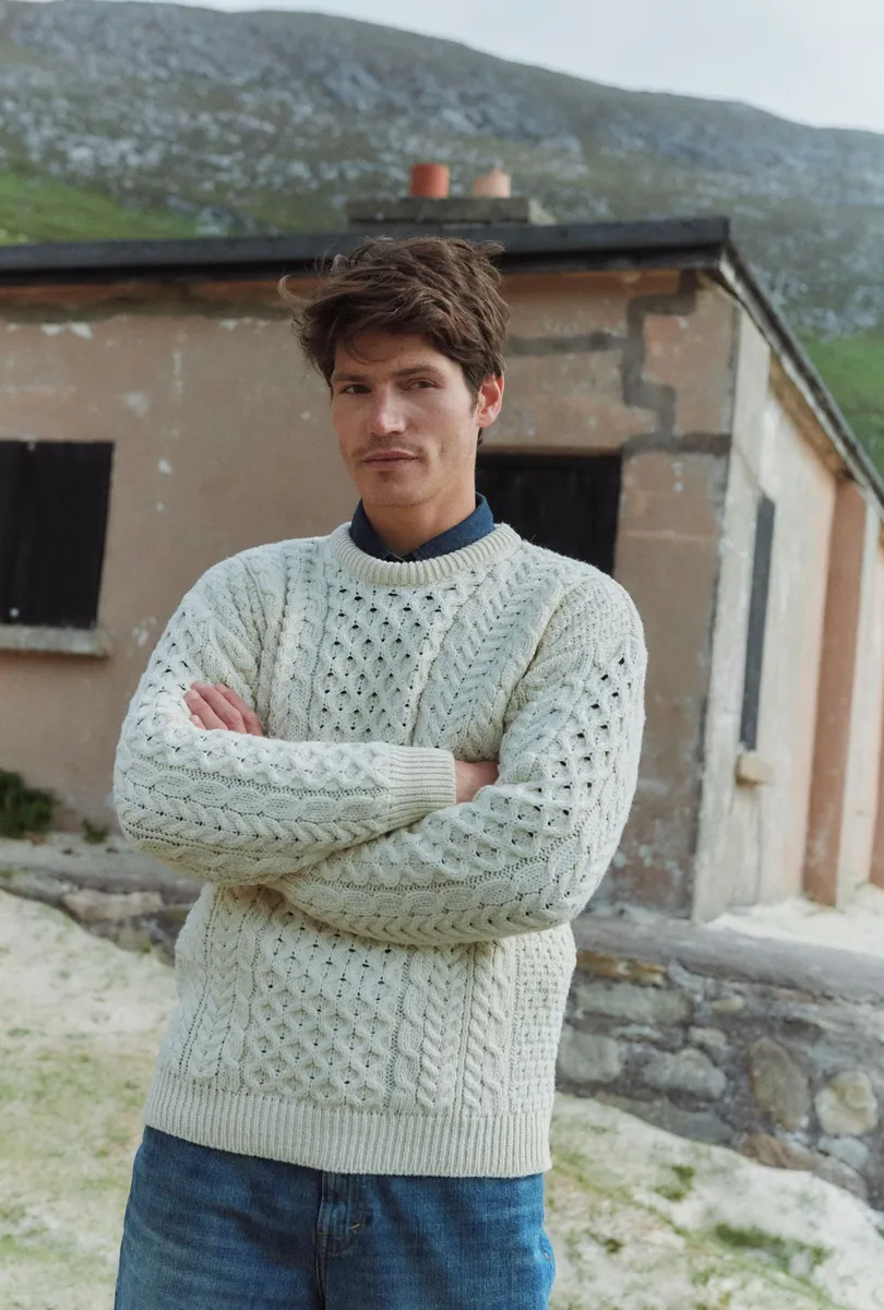 Inisheer Traditional Mens Merino Aran Sweater - Cream