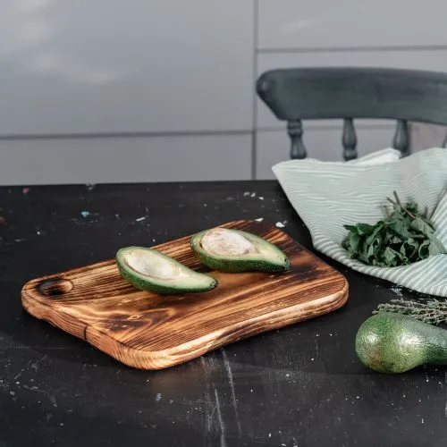 Деревянная разделочная доска из цельного куска дерева Сибирский Кедр RD1