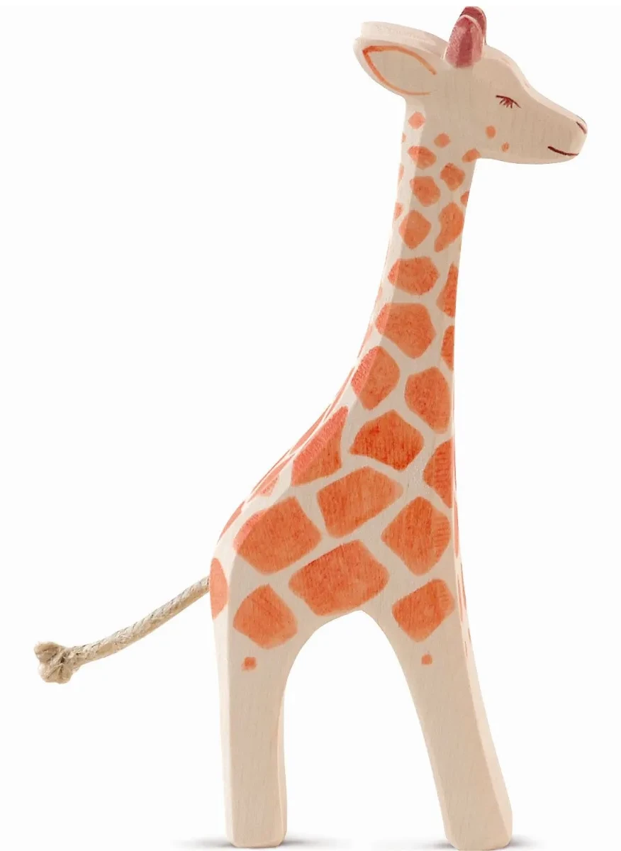 Giraffe groß stehend