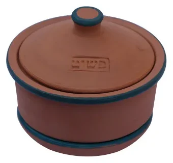 מנבטה ביתית קטנה מחימר